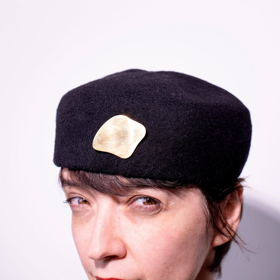 CHAPEAU NOIR CHAPEAU ombre claire