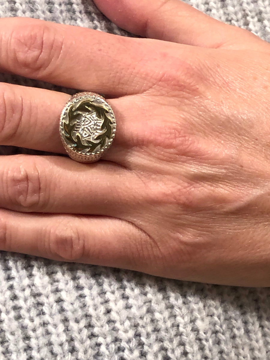 Chevaliere glycine BAGUE ombre claire