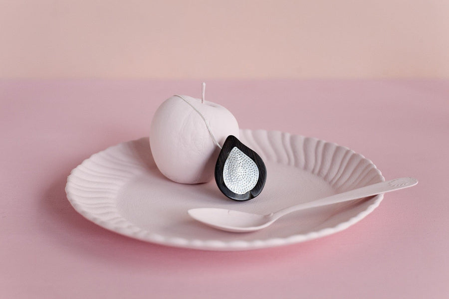 Collier Figue COLLIER ombre claire 