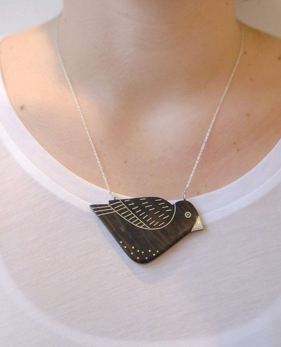 Collier Oiseau Ebène COLLIER ombre claire 